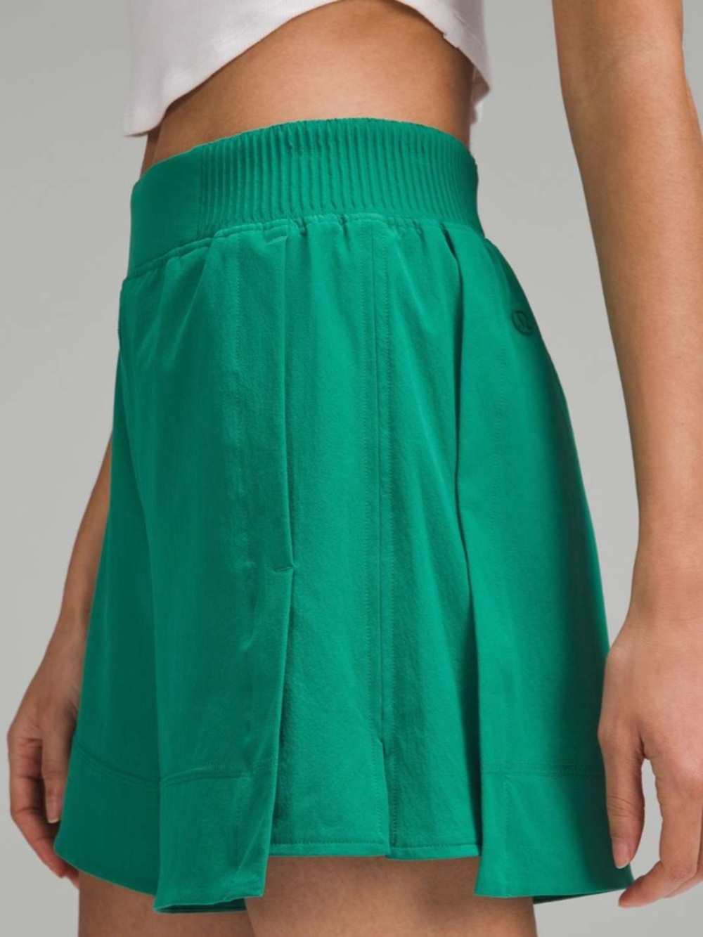 Lululemon Stretch Woven
Relaxed-Fit HR Short size XS Kelly Green - Picture 12 of 12